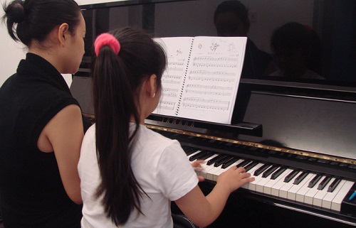 Lớp học gia sư piano tại Hà Nội